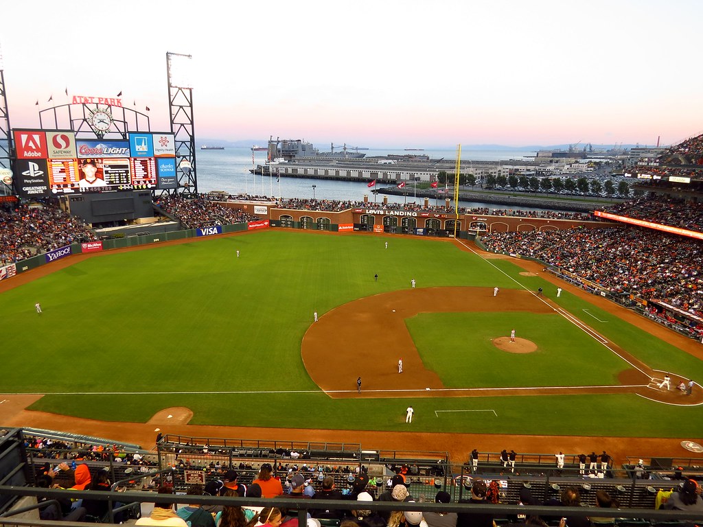 Experience San Francisco Giants AT&T Park in Virtual Reality.